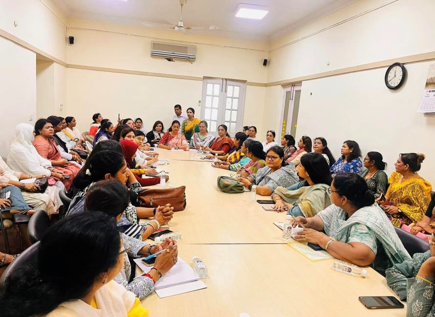 AIMC President Ms. Alka Lamba convened a strategic meeting with the national observers from Haryana, Jammu and Kashmir, Jharkhand, and Maharashtra